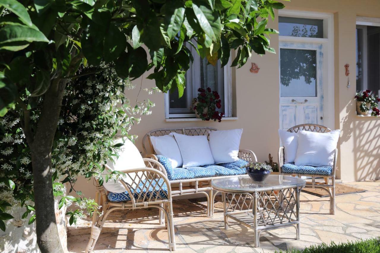 Villa Elenia Tsoukaladhes Exterior photo